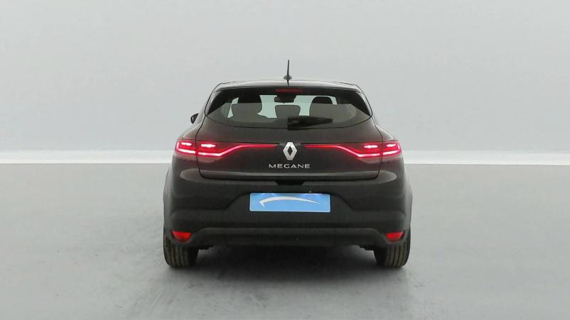 Vente en ligne Renault Megane 4 Mégane IV Berline TCe 140 EDC FAP au prix de 17 590 €