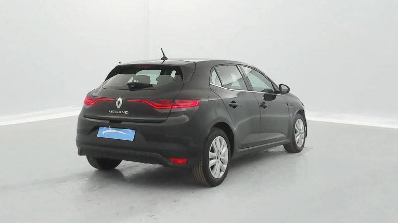 Vente en ligne Renault Megane 4 Mégane IV Berline TCe 140 EDC FAP au prix de 17 590 €