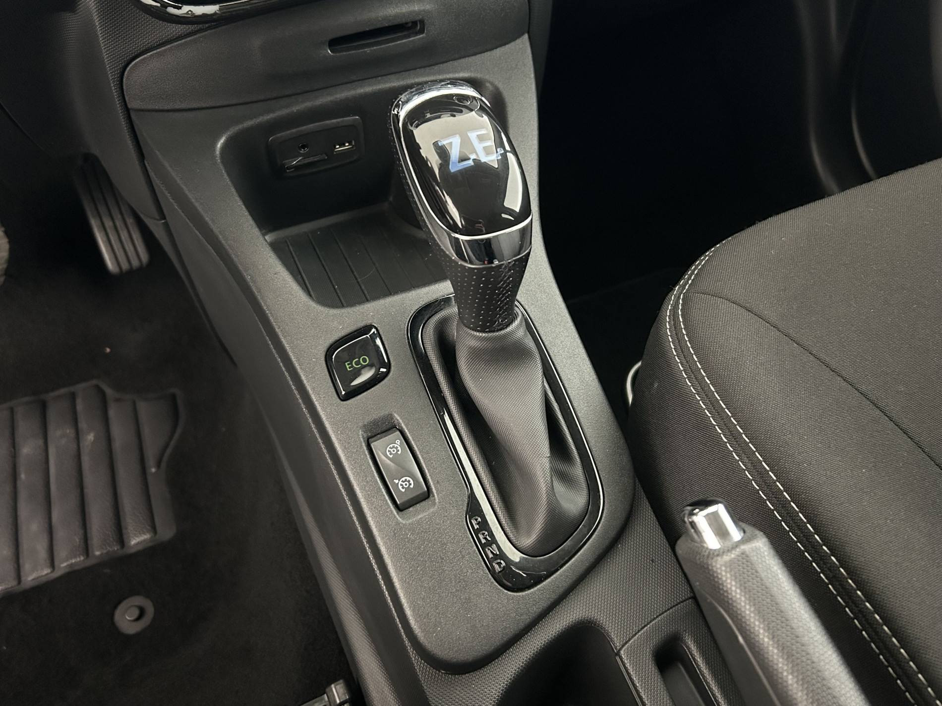 Vente en ligne Renault Zoé Zoe au prix de 8 590 €