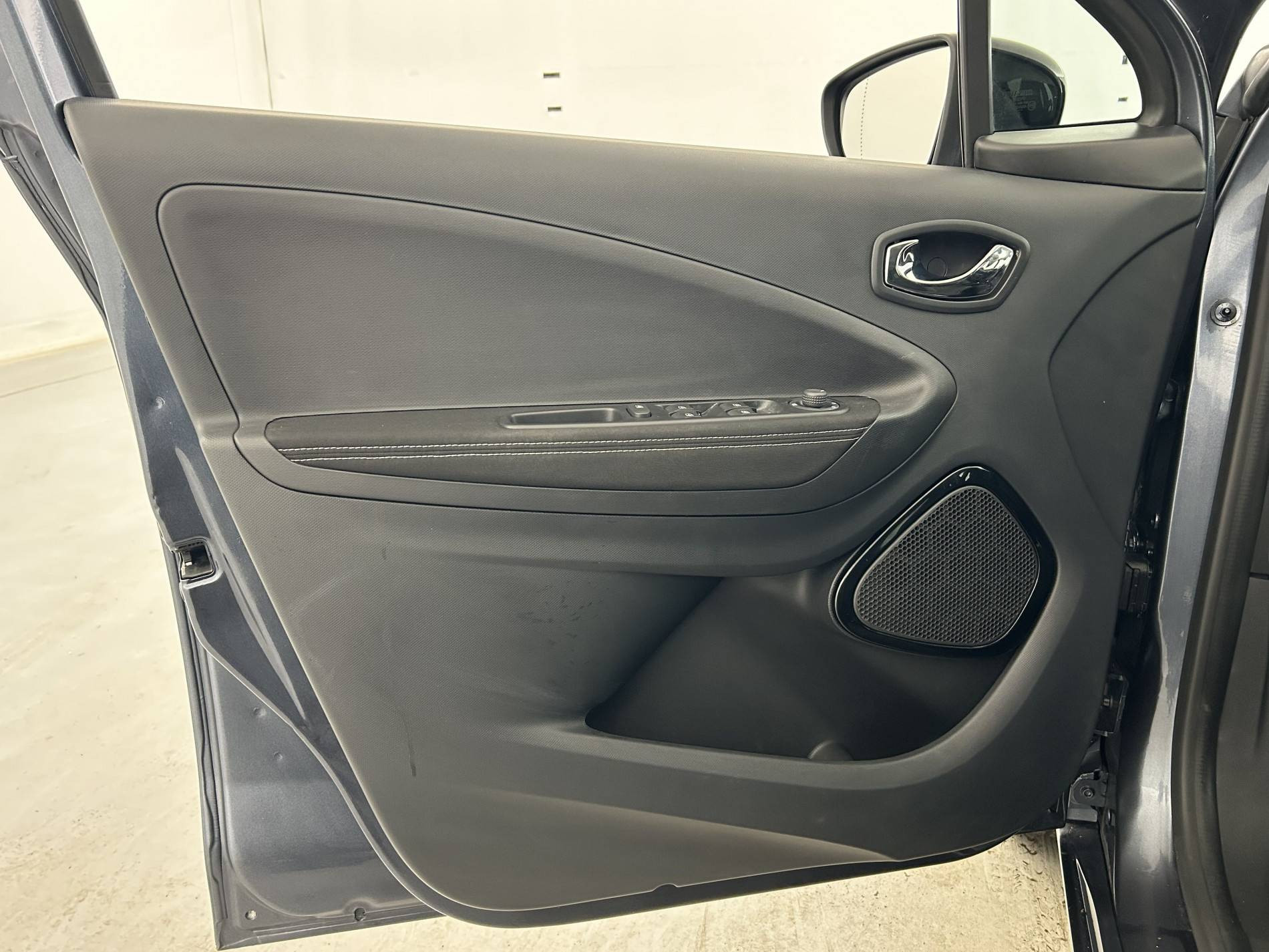 Vente en ligne Renault Zoé Zoe au prix de 8 590 €