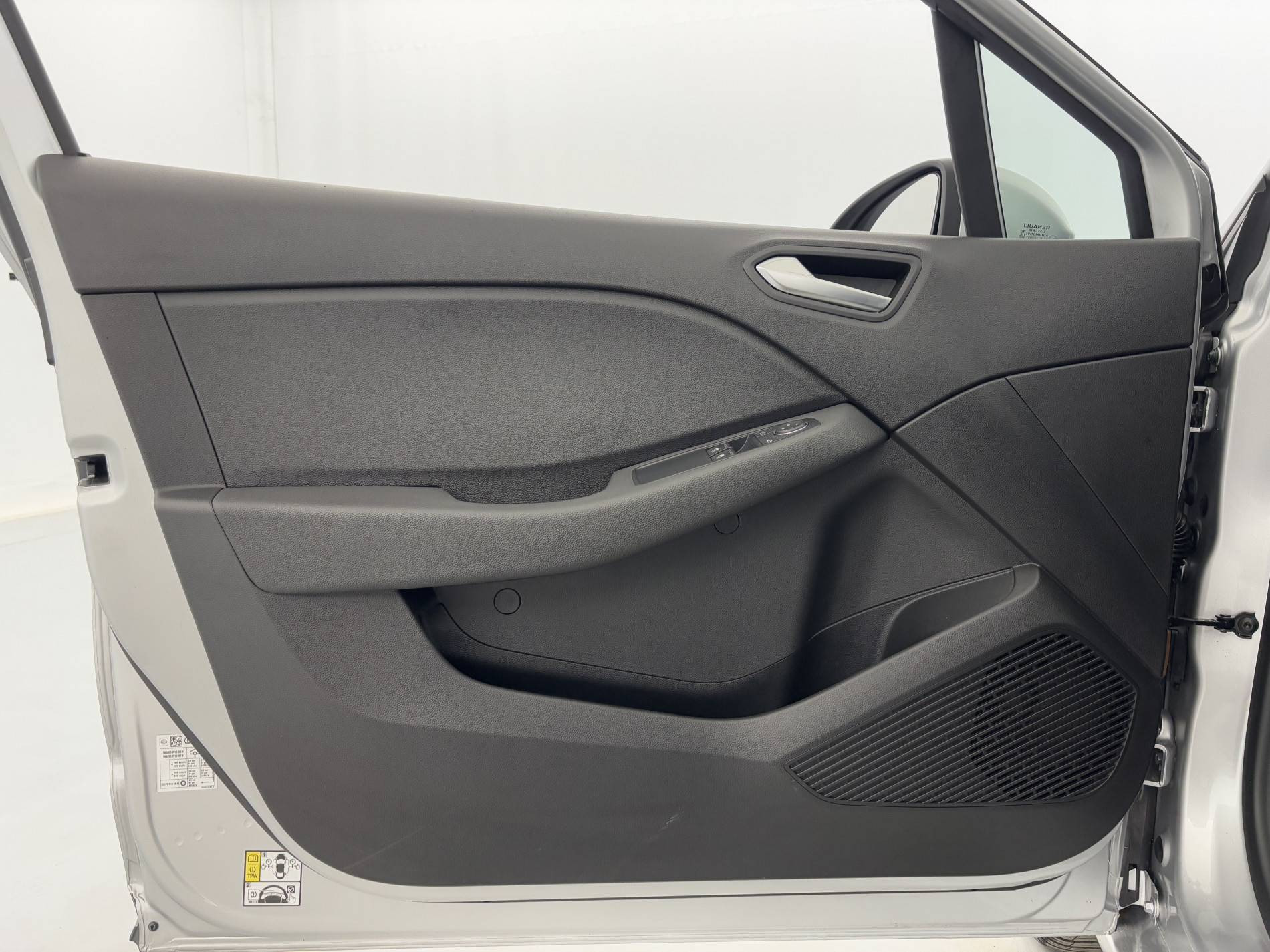 Vente en ligne Renault Clio 5 Clio E-Tech 140 - 21N au prix de 15 990 €