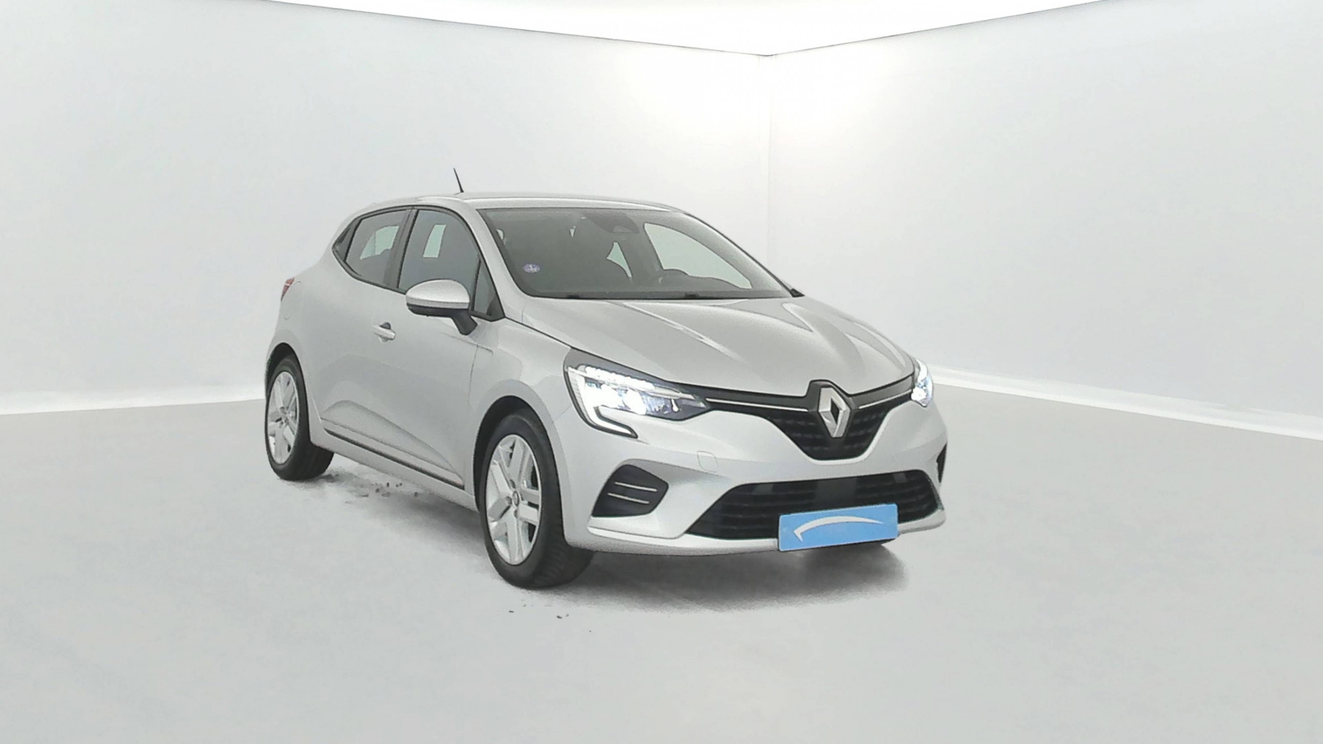 Vente en ligne Renault Clio 5 Clio E-Tech 140 - 21N au prix de 15 990 €