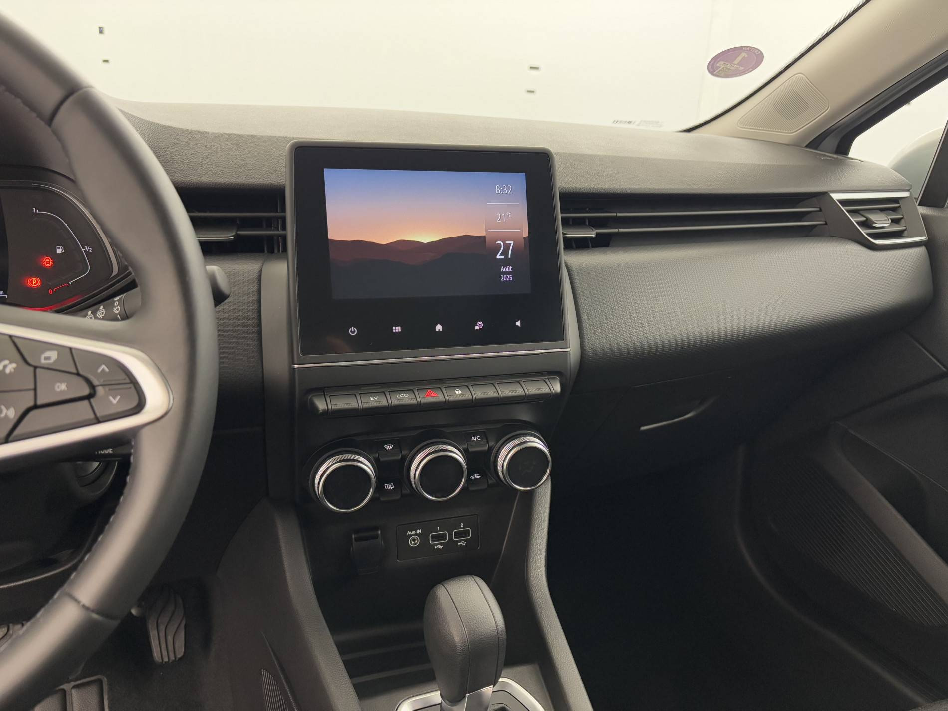 Vente en ligne Renault Clio 5 Clio E-Tech 140 - 21N au prix de 15 990 €