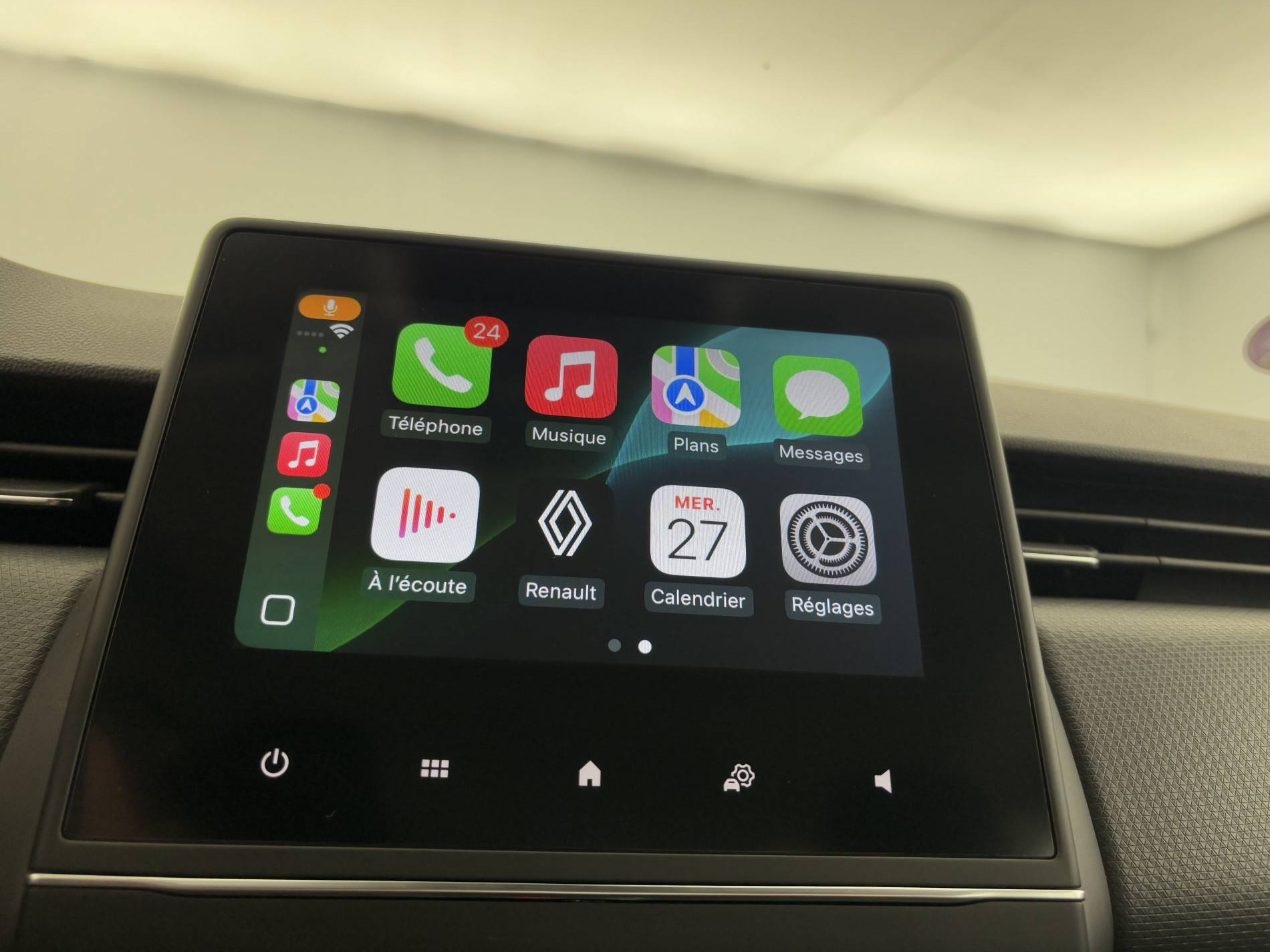 Vente en ligne Renault Clio 5 Clio E-Tech 140 - 21N au prix de 15 990 €