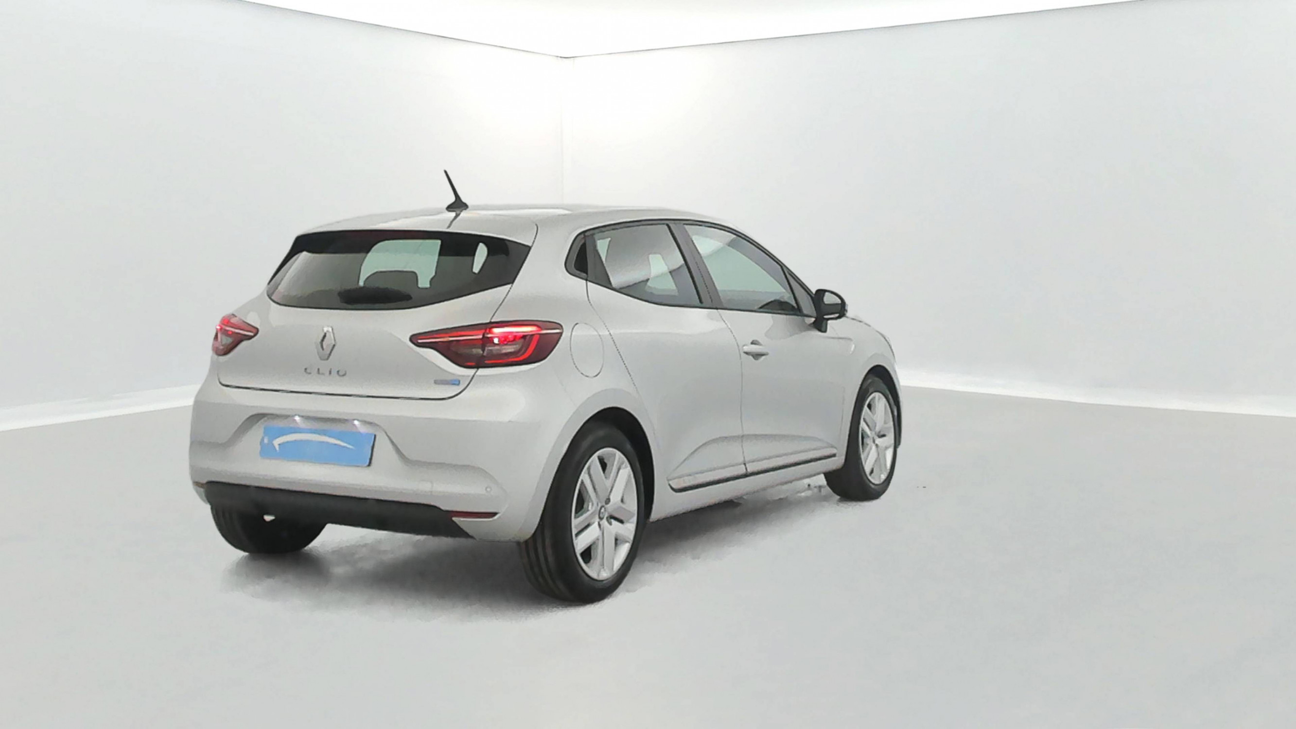 Vente en ligne Renault Clio 5 Clio E-Tech 140 - 21N au prix de 15 990 €