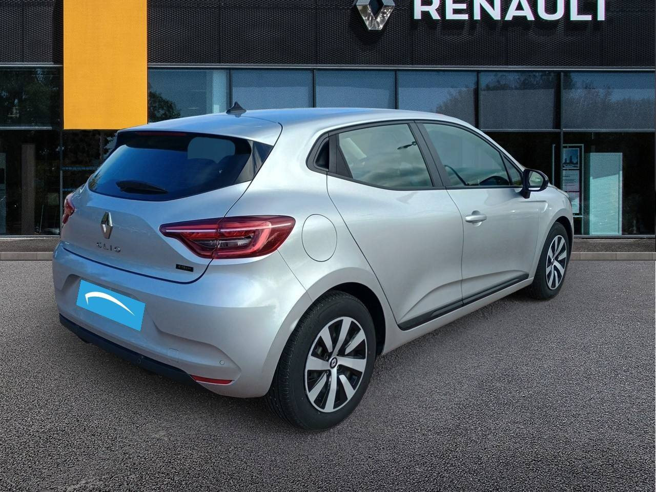 Vente en ligne Renault Clio 5 Clio E-Tech full hybrid 145 au prix de 17 990 €