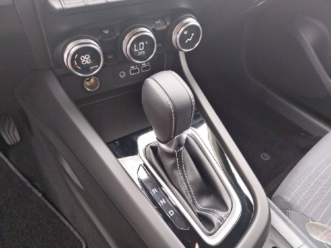 Vente en ligne Renault Arkana  TCe 140 EDC - 23 au prix de 21 790 €