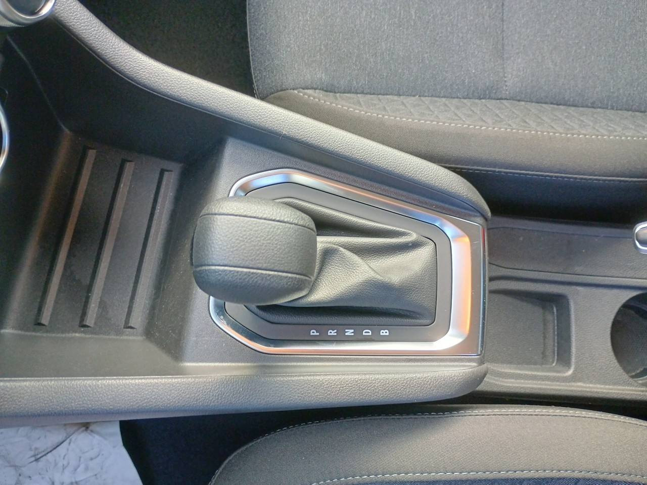 Vente en ligne Renault Clio 5 Clio E-Tech full hybrid 145 au prix de 17 990 €