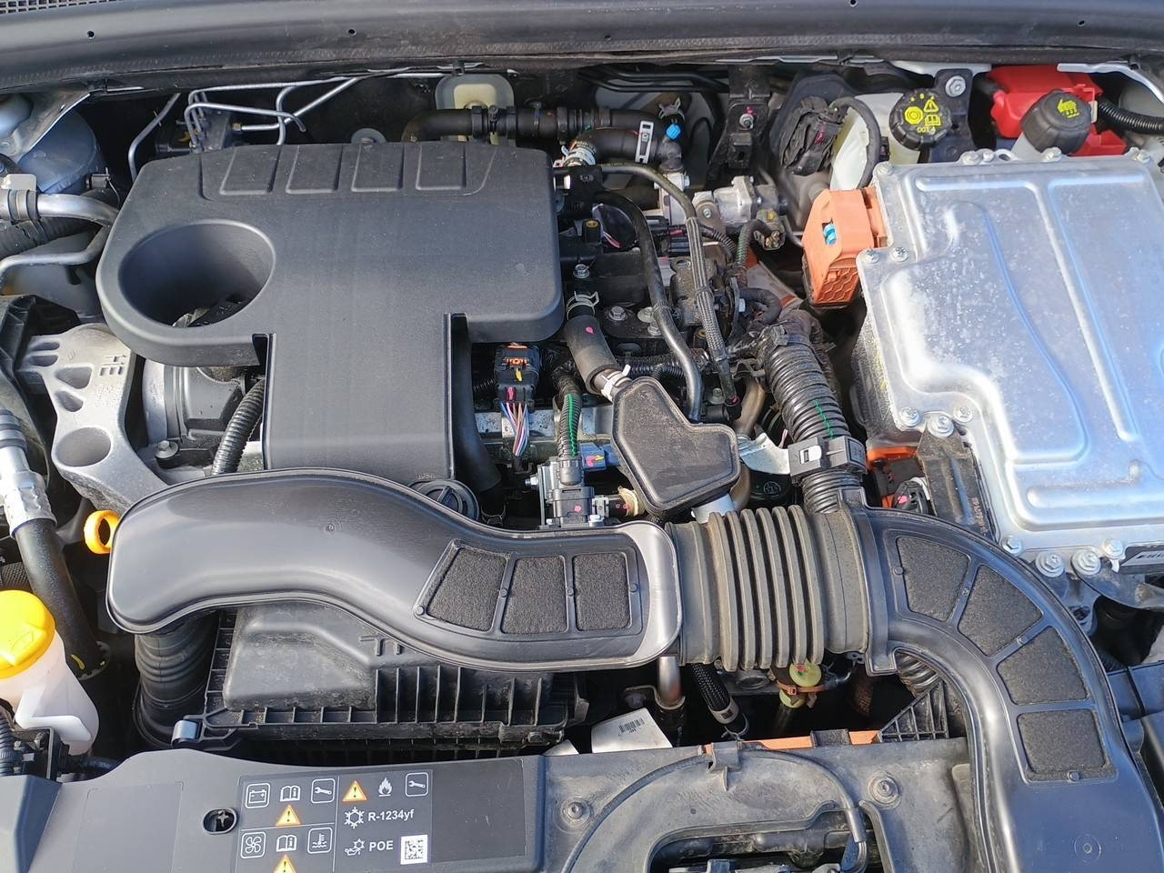 Vente en ligne Renault Clio 5 Clio E-Tech full hybrid 145 au prix de 17 990 €