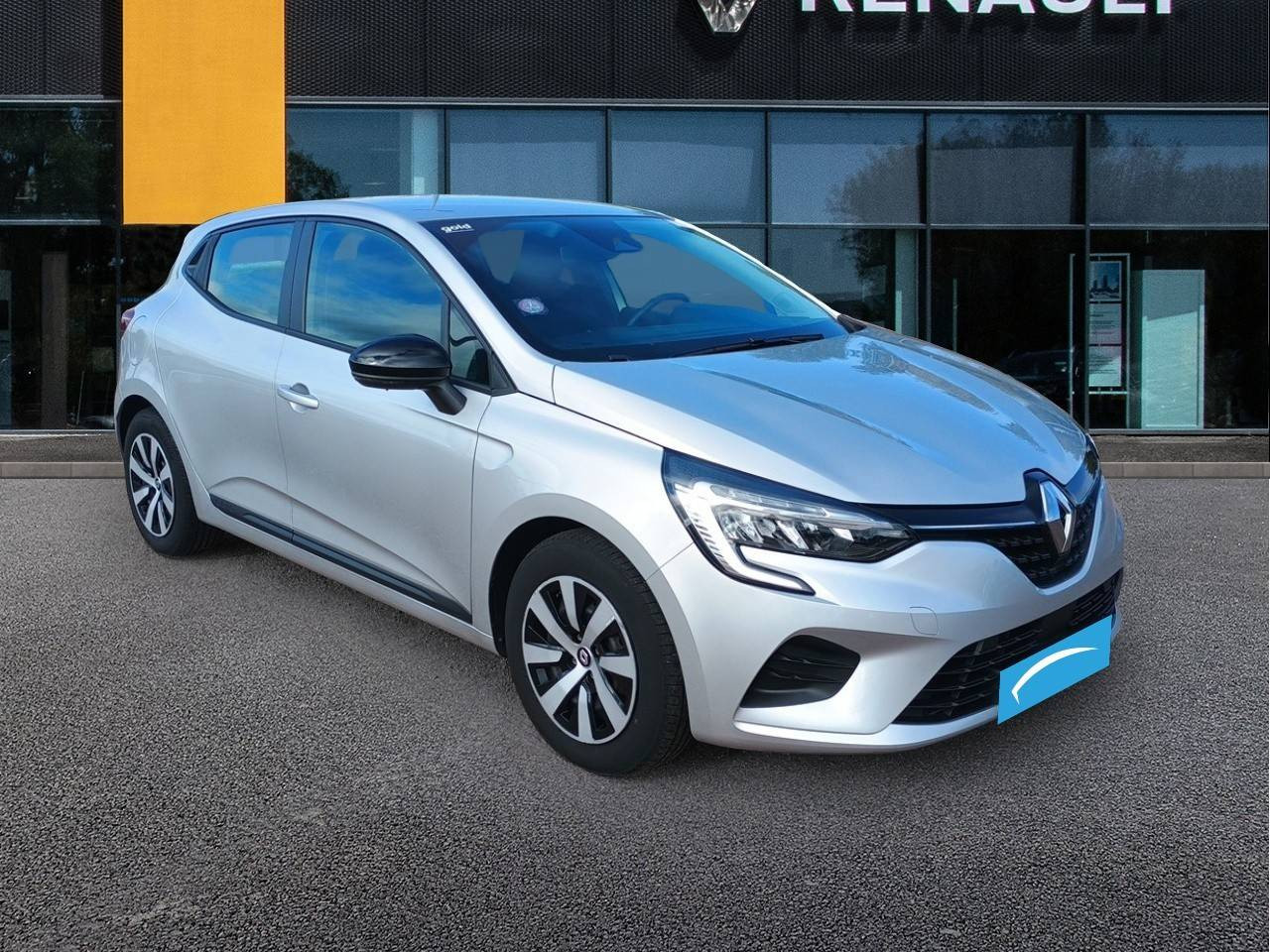 Vente en ligne Renault Clio 5 Clio E-Tech full hybrid 145 au prix de 17 990 €