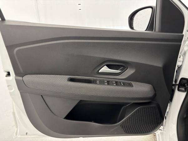 Vente en ligne Dacia Sandero  ECO-G 100 au prix de 15 790 €