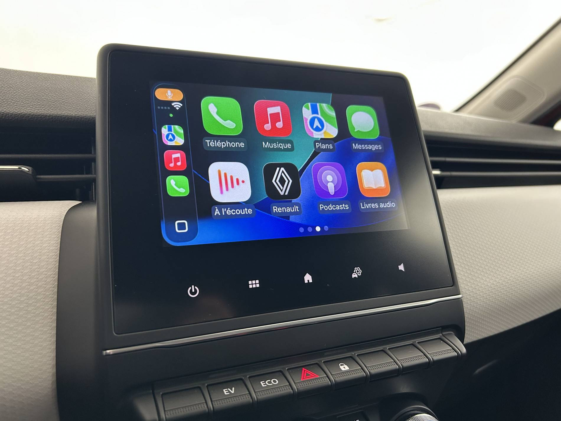 Vente en ligne Renault Clio 5 Clio E-Tech full hybrid 145 au prix de 18 990 €