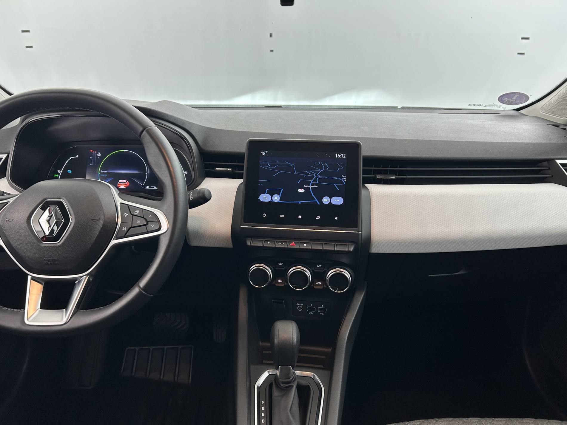 Vente en ligne Renault Clio 5 Clio E-Tech full hybrid 145 au prix de 18 990 €