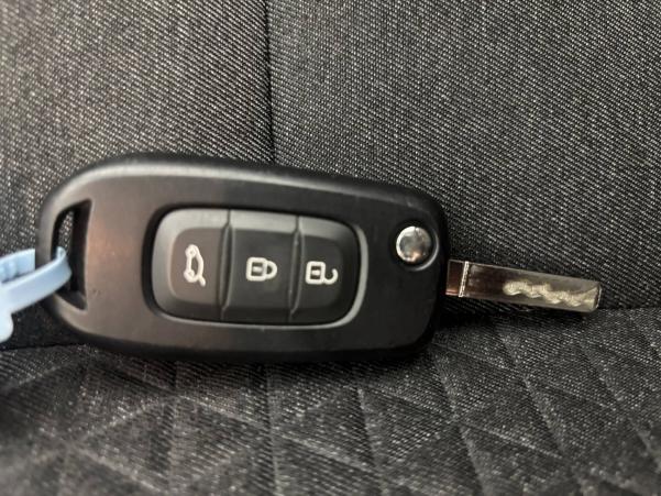 Vente en ligne Renault Clio 5 Clio SCe 75 au prix de 13 590 €