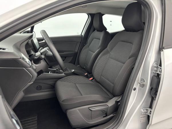 Vente en ligne Renault Clio 5 Clio TCe 90 au prix de 15 990 €