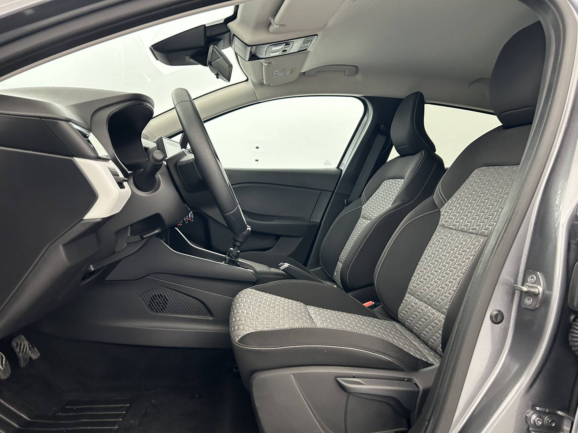 Vente en ligne Renault Clio 5 Clio TCe 90 au prix de 15 690 €