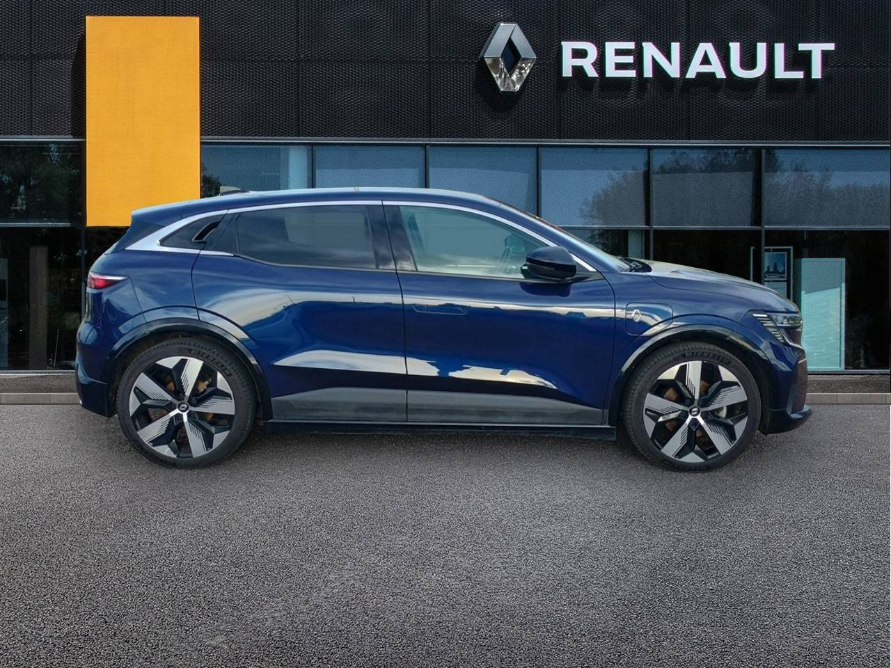 Vente en ligne Renault Megane E-Tech  EV60 220 ch super charge au prix de 23 590 €