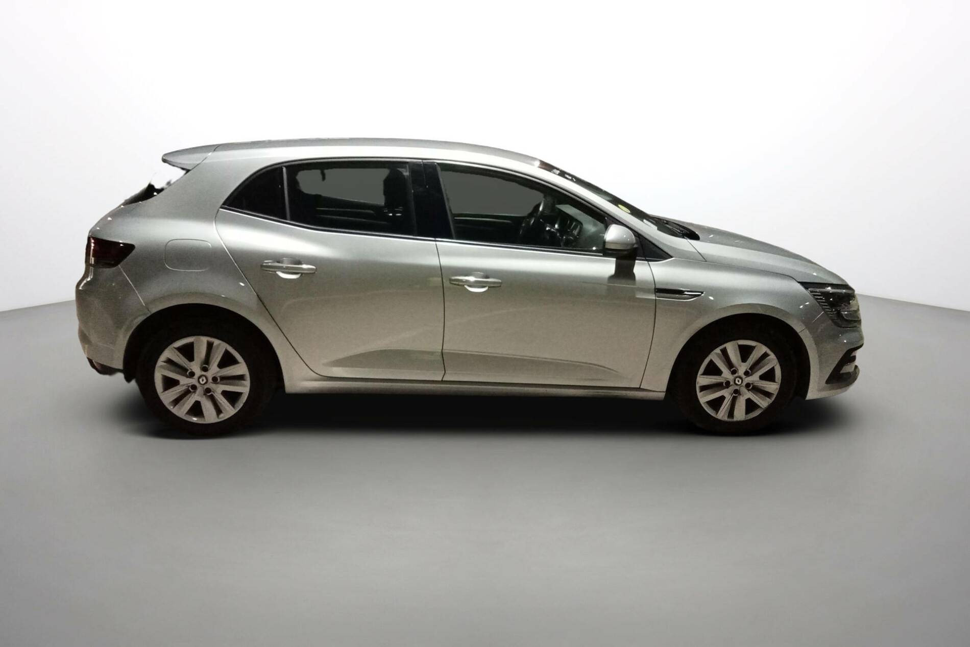 Vente en ligne Renault Megane 4  Blue dCi 115 EDC au prix de 13 990 €