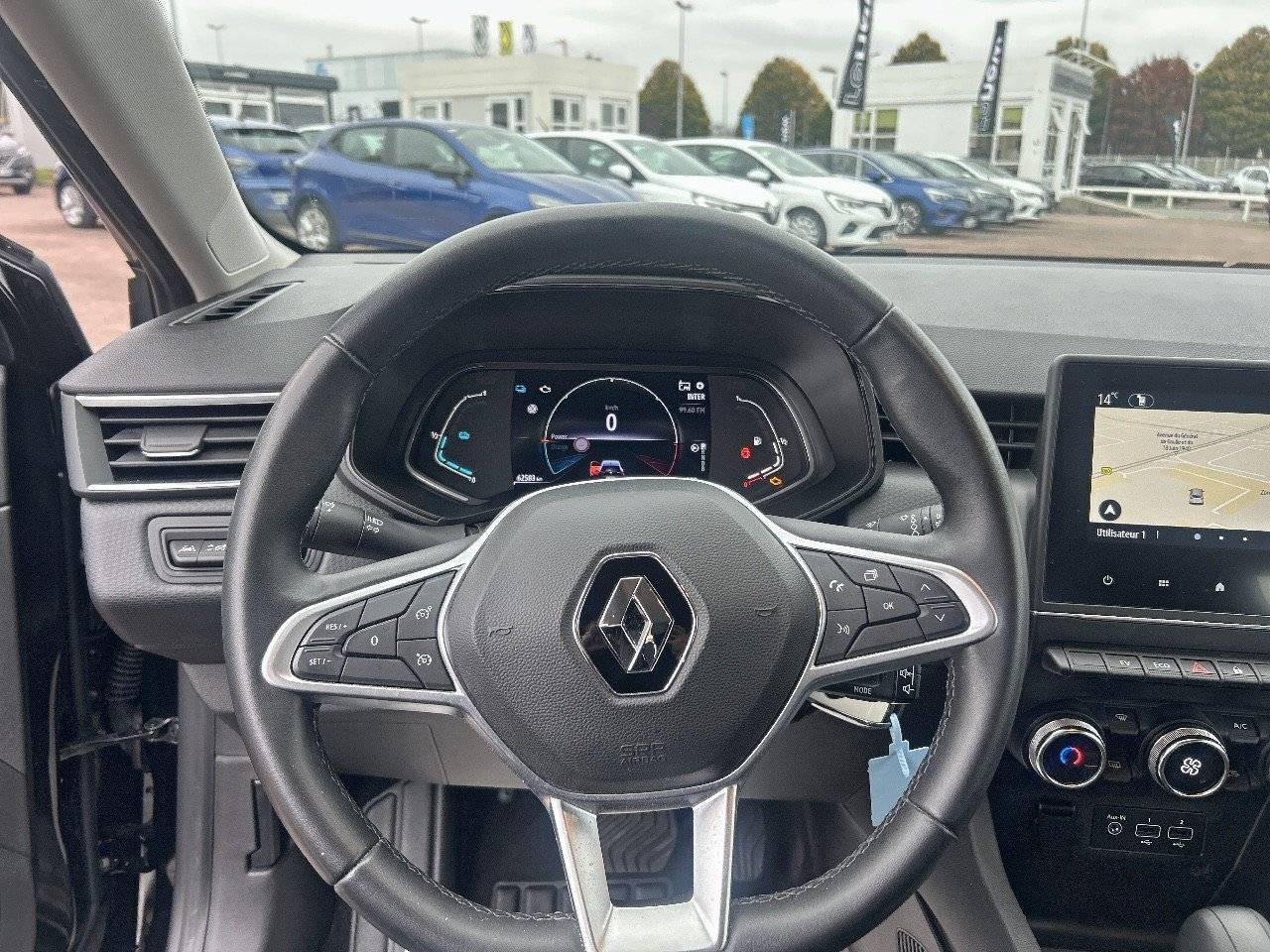 Vente en ligne Renault Clio 5 Clio E-Tech 140 - 21N au prix de 15 990 €