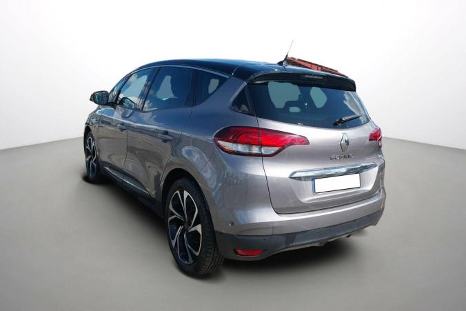 Vente en ligne Renault Scenic 4 Scenic TCe 140 FAP EDC au prix de 17 990 €