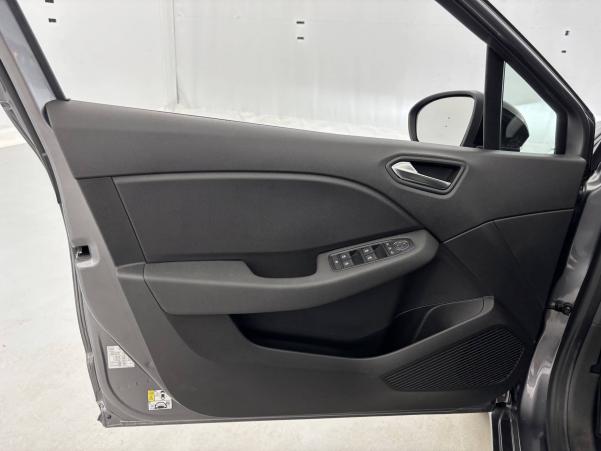 Vente en ligne Renault Clio 5 Clio TCe 90 au prix de 15 990 €
