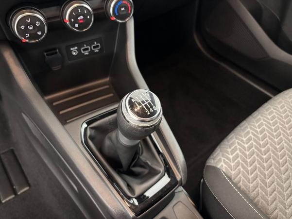 Vente en ligne Renault Clio 5 Clio TCe 90 au prix de 15 990 €