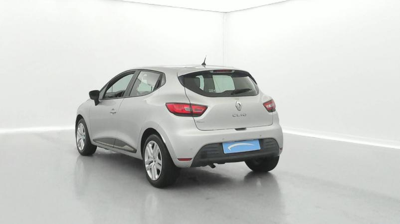 Vente en ligne Renault Clio 4 Clio TCe 90 E6C au prix de 11 490 €