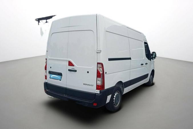 Vente en ligne Renault Master Fourgon MASTER FGN TRAC F3500 L2H2 BLUE DCI 135 au prix de 26 990 €