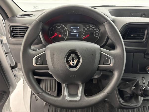 Vente en ligne Renault Master Fourgon MASTER FGN TRAC F3500 L2H2 BLUE DCI 135 au prix de 25 990 €