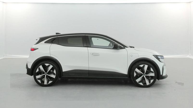 Vente en ligne Renault Megane E-Tech  EV60 220 ch super charge au prix de 25 790 €