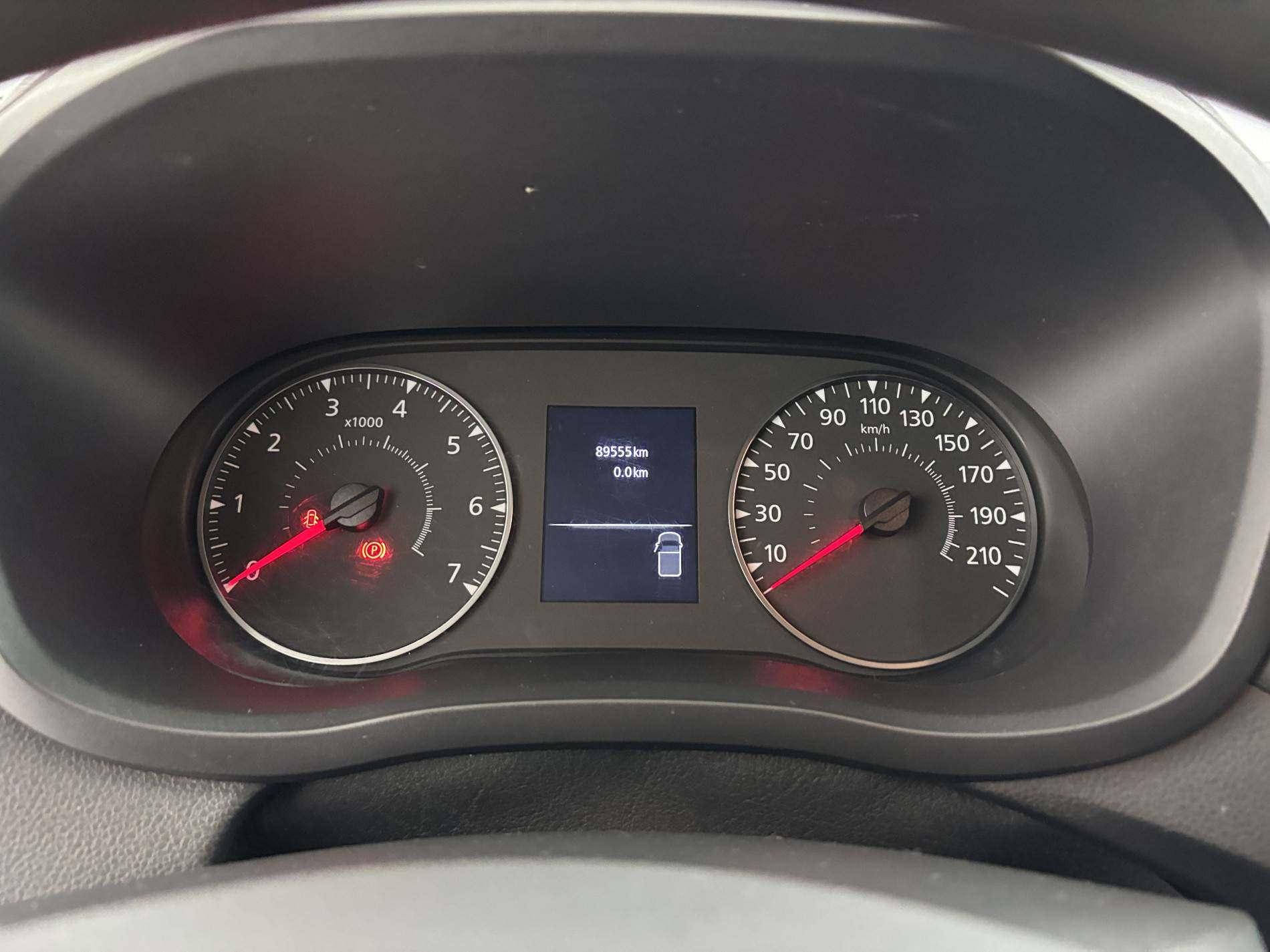 Vente en ligne Renault Master Fourgon MASTER FGN TRAC F3500 L2H2 DCI 135 au prix de 18 990 €