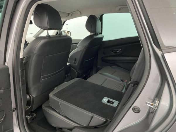 Vente en ligne Renault Scenic 4 Scenic Blue dCi 150 EDC au prix de 22 590 €