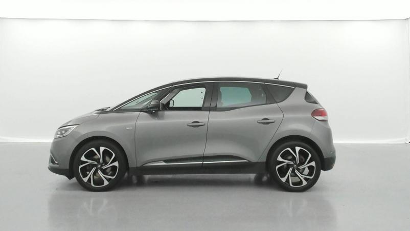 Vente en ligne Renault Scenic 4 Scenic Blue dCi 150 EDC au prix de 22 590 €