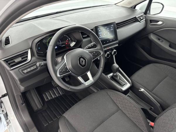 Vente en ligne Renault Clio 5 Clio E-Tech 140 - 21N au prix de 16 590 €