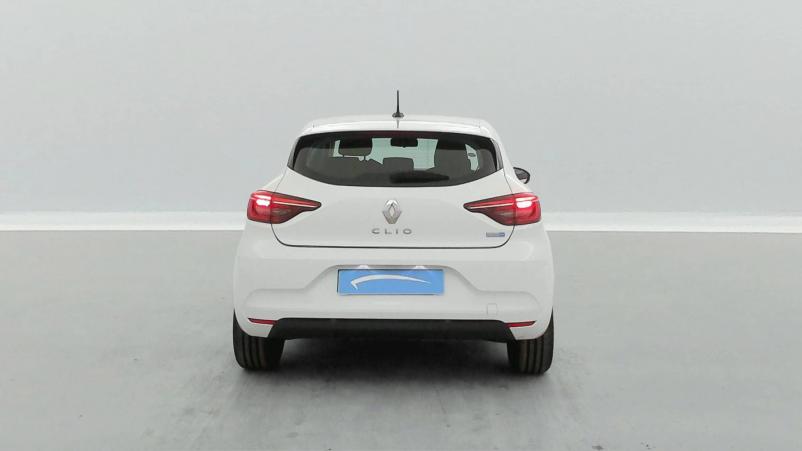 Vente en ligne Renault Clio 5 Clio E-Tech 140 - 21N au prix de 16 590 €