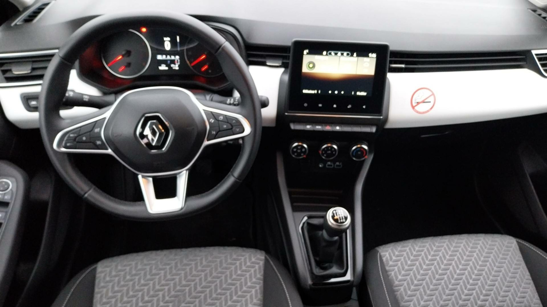 Vente en ligne Renault Clio 5 Clio TCe 90 au prix de 15 790 €