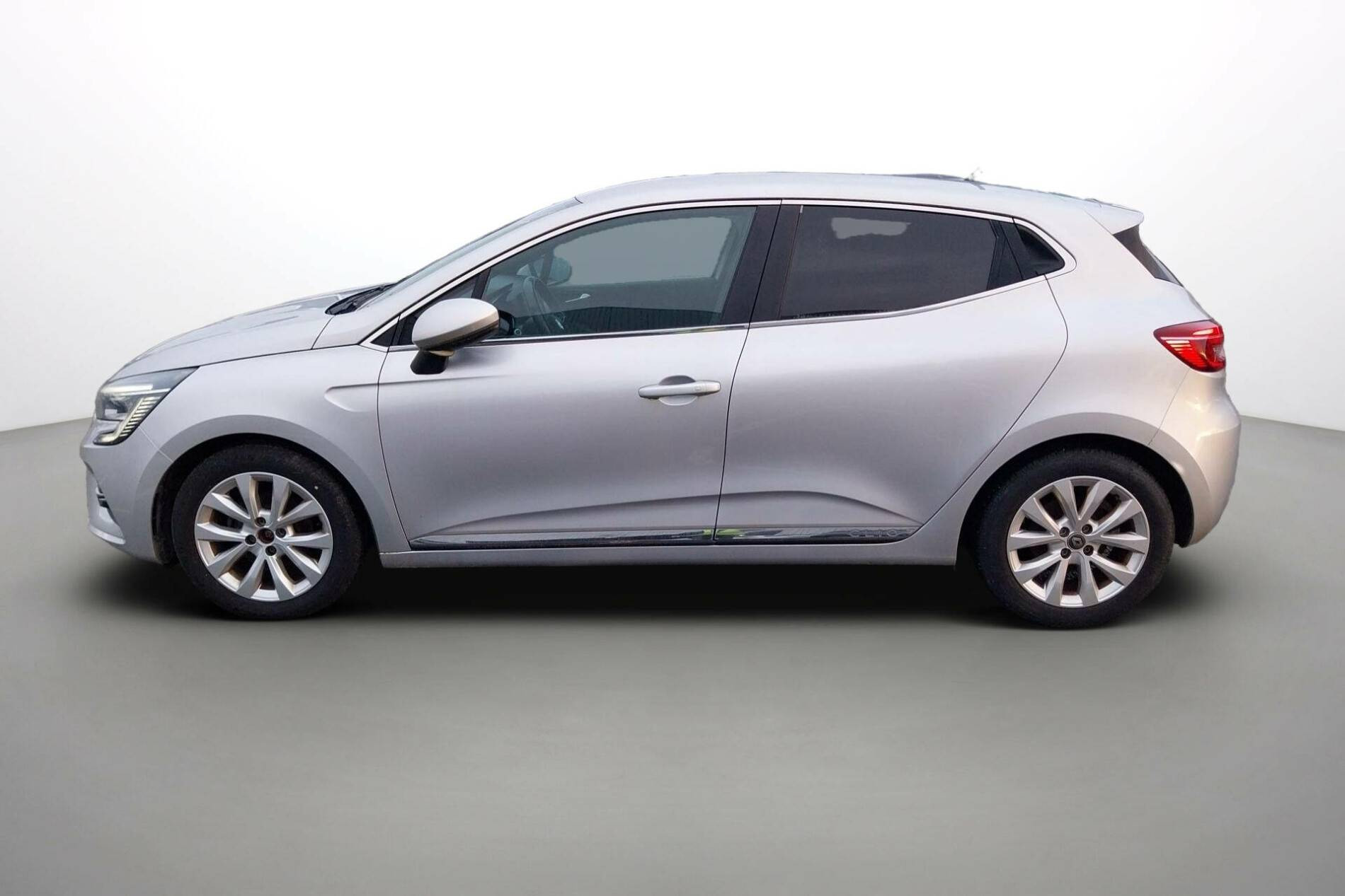 Vente en ligne Renault Clio 5 Clio TCe 100 au prix de 13 990 €