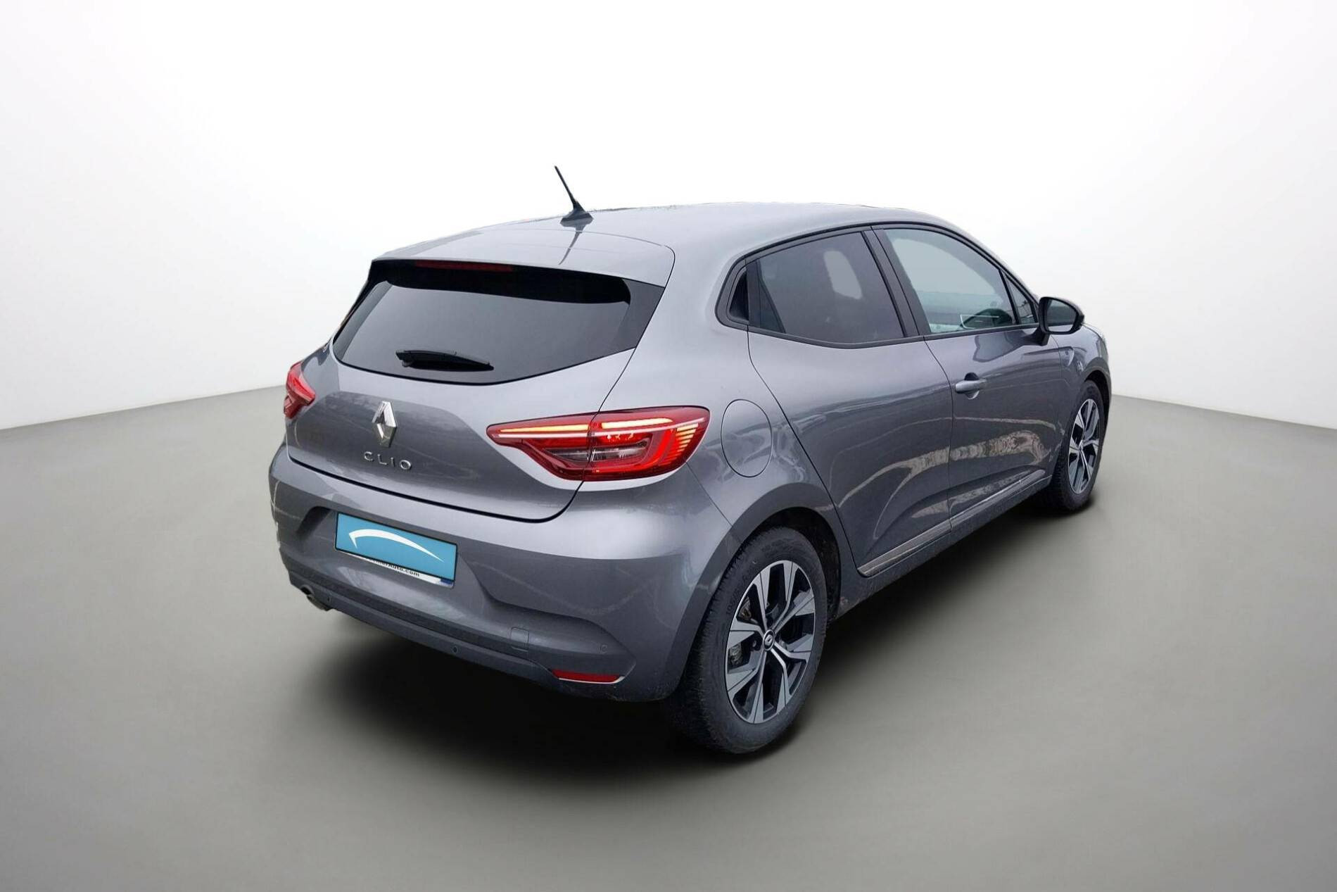 Vente en ligne Renault Clio 5 Clio TCe 90 au prix de 15 790 €