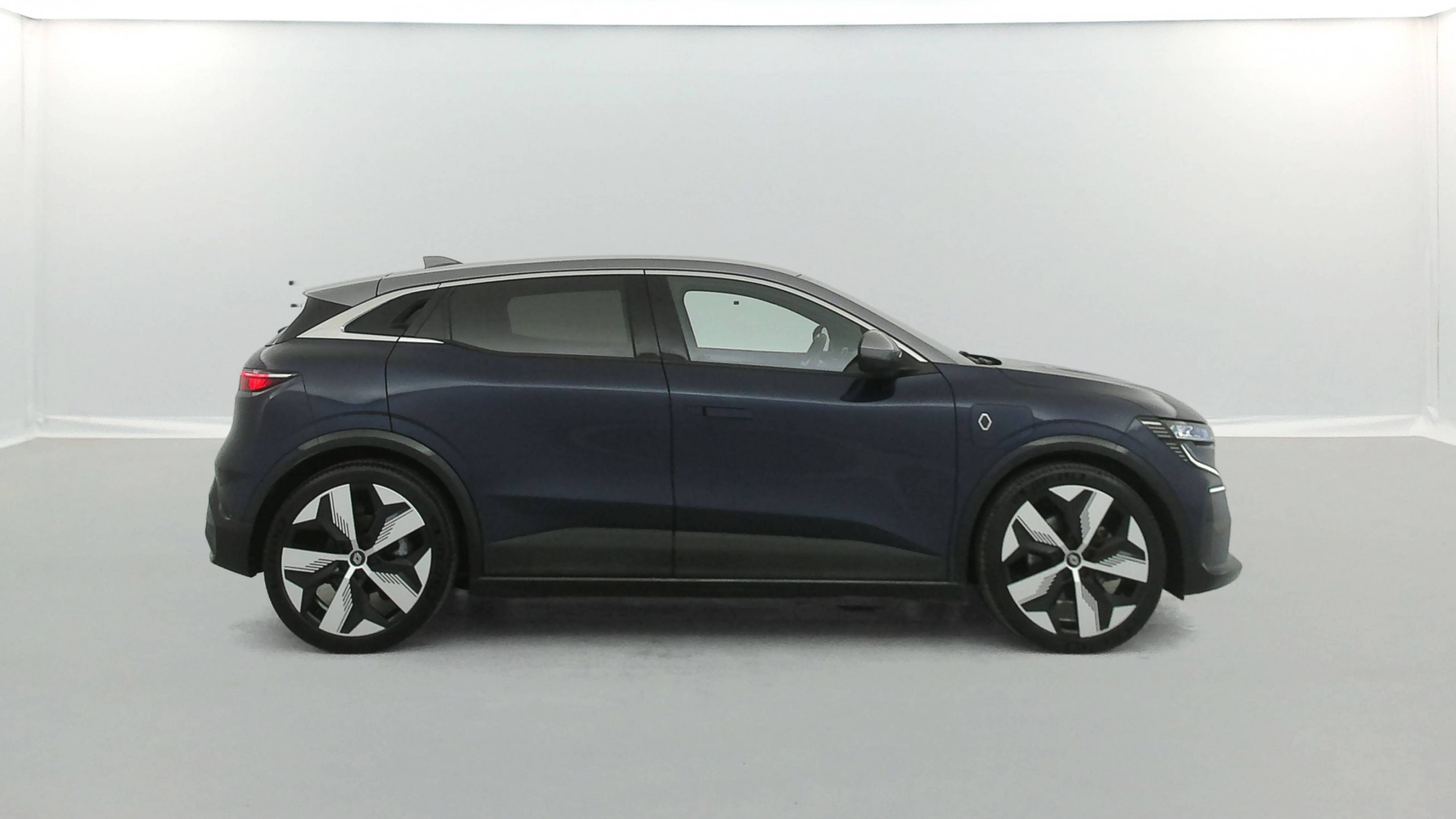 Vente en ligne Renault Megane E-Tech  EV60 220 ch optimum charge au prix de 21 990 €