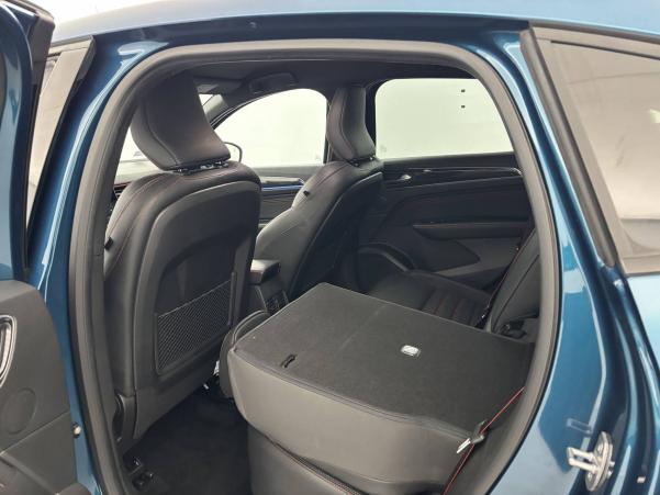 Vente en ligne Renault Arkana  E-Tech 145 au prix de 22 990 €