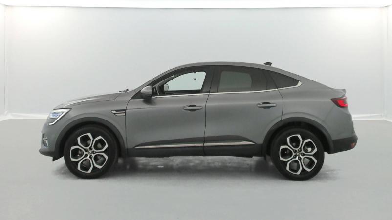 Vente en ligne Renault Arkana  E-Tech hybride 145 - 22 au prix de 25 790 €