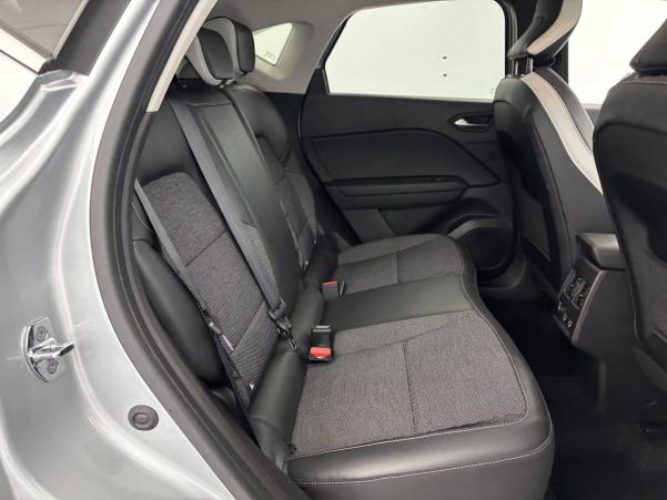 Vente en ligne Renault Captur  TCe 140 - 21 au prix de 17 990 €