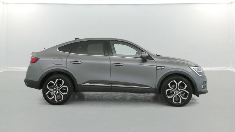 Vente en ligne Renault Arkana  E-Tech hybride 145 - 22 au prix de 25 790 €