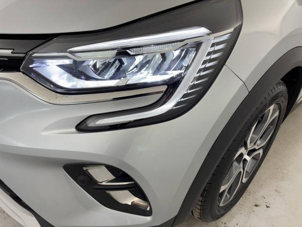 Vente en ligne Renault Captur  TCe 140 - 21 au prix de 17 990 €