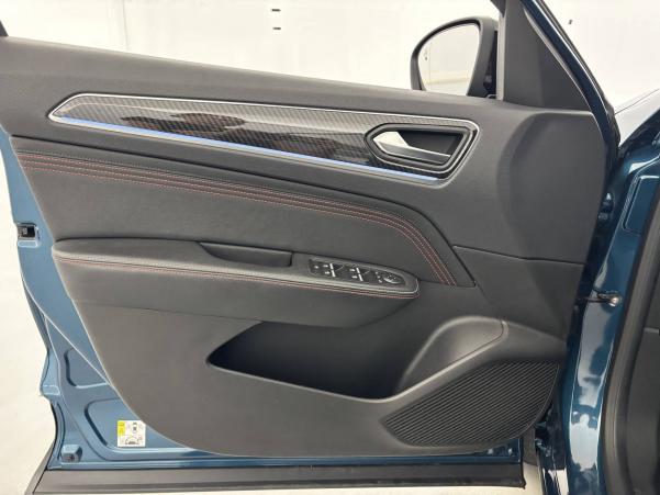 Vente en ligne Renault Arkana  E-Tech 145 au prix de 22 990 €