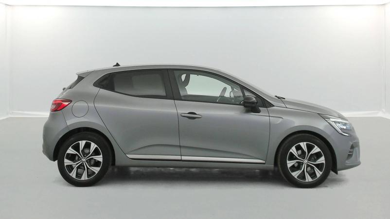 Vente en ligne Renault Clio 5 Clio TCe 90 au prix de 15 890 €