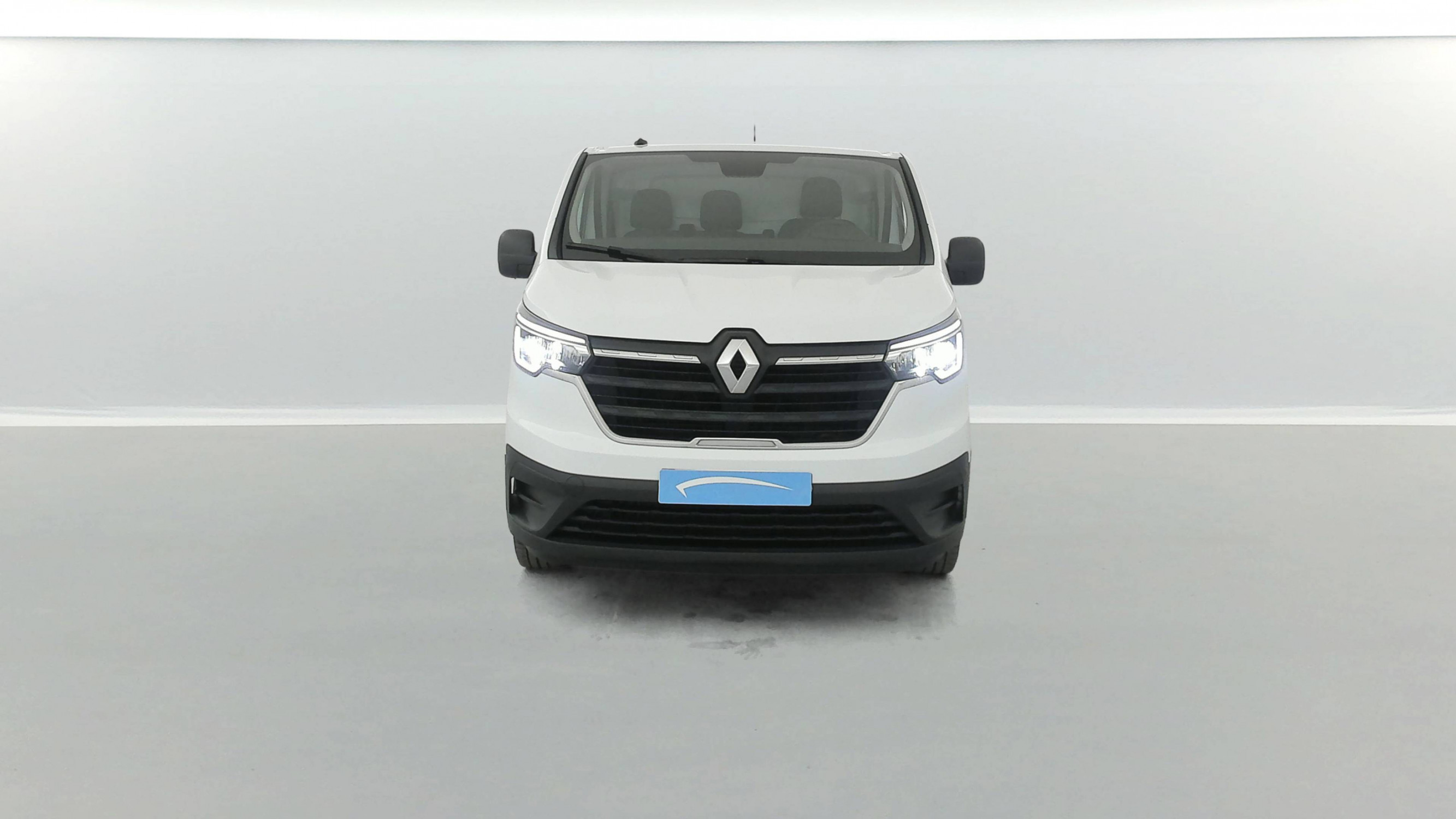 Vente en ligne Renault Trafic 3 Fourgon TRAFIC FGN L1H1 3000 KG BLUE DCI 130 au prix de 23 990 €