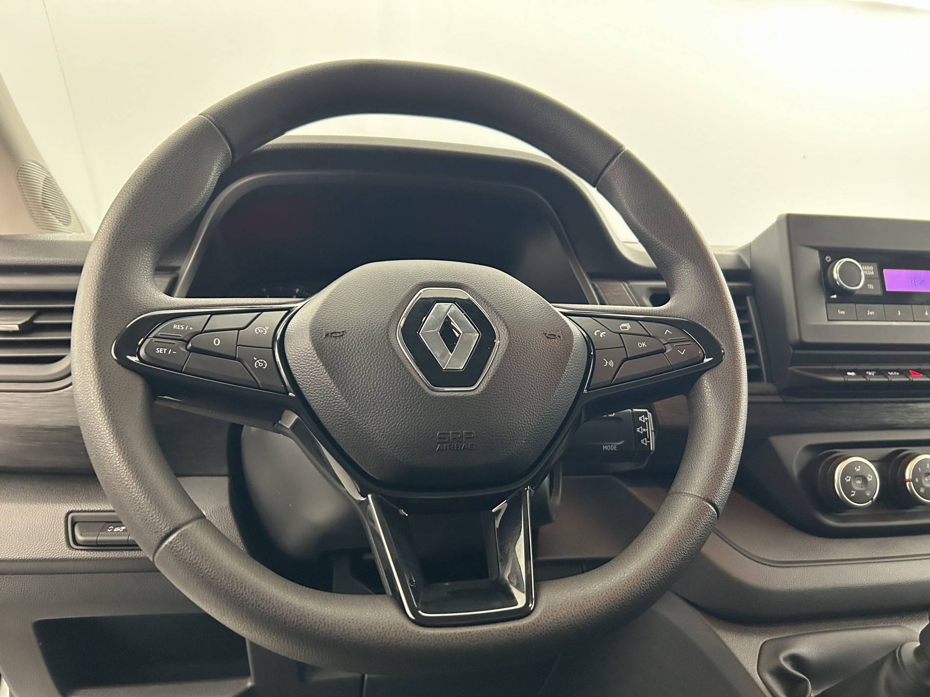 Vente en ligne Renault Trafic 3 Fourgon TRAFIC FGN L1H1 3000 KG BLUE DCI 130 au prix de 23 990 €