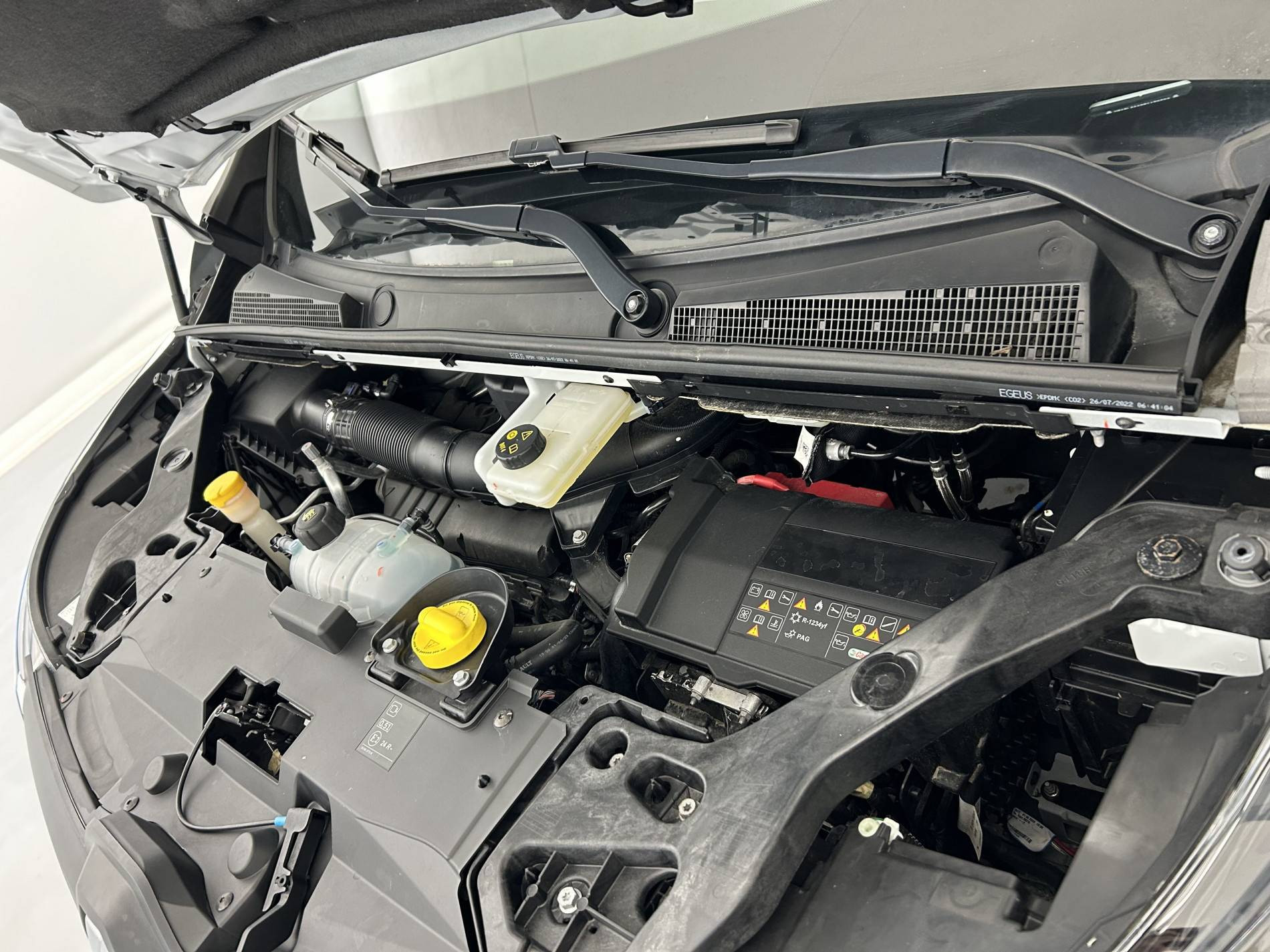 Vente en ligne Renault Trafic 3 Fourgon TRAFIC FGN L1H1 3000 KG BLUE DCI 130 au prix de 23 990 €