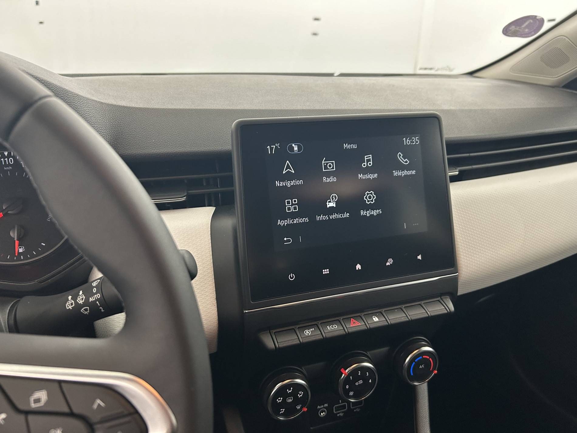 Vente en ligne Renault Clio 5 Clio TCe 90 au prix de 14 390 €